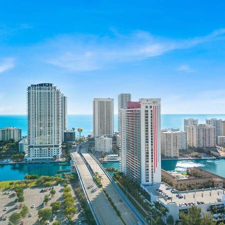 Balcony - Pool - Near Beach - Gym Hallandale Beach Esterno foto