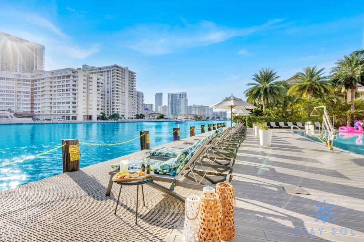 Balcony - Pool - Near Beach - Gym Hallandale Beach Esterno foto