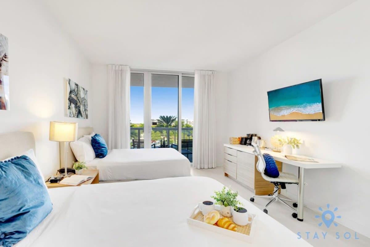 Balcony - Pool - Near Beach - Gym Hallandale Beach Esterno foto