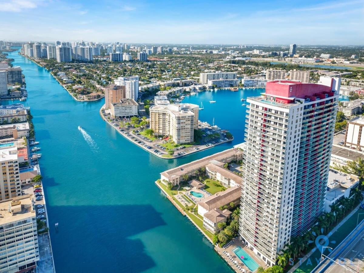 Balcony - Pool - Near Beach - Gym Hallandale Beach Esterno foto