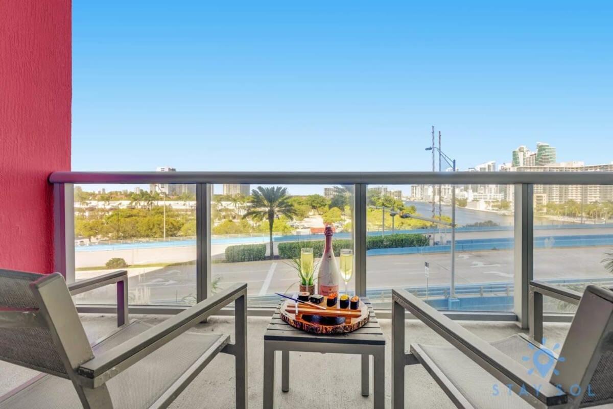 Balcony - Pool - Near Beach - Gym Hallandale Beach Esterno foto